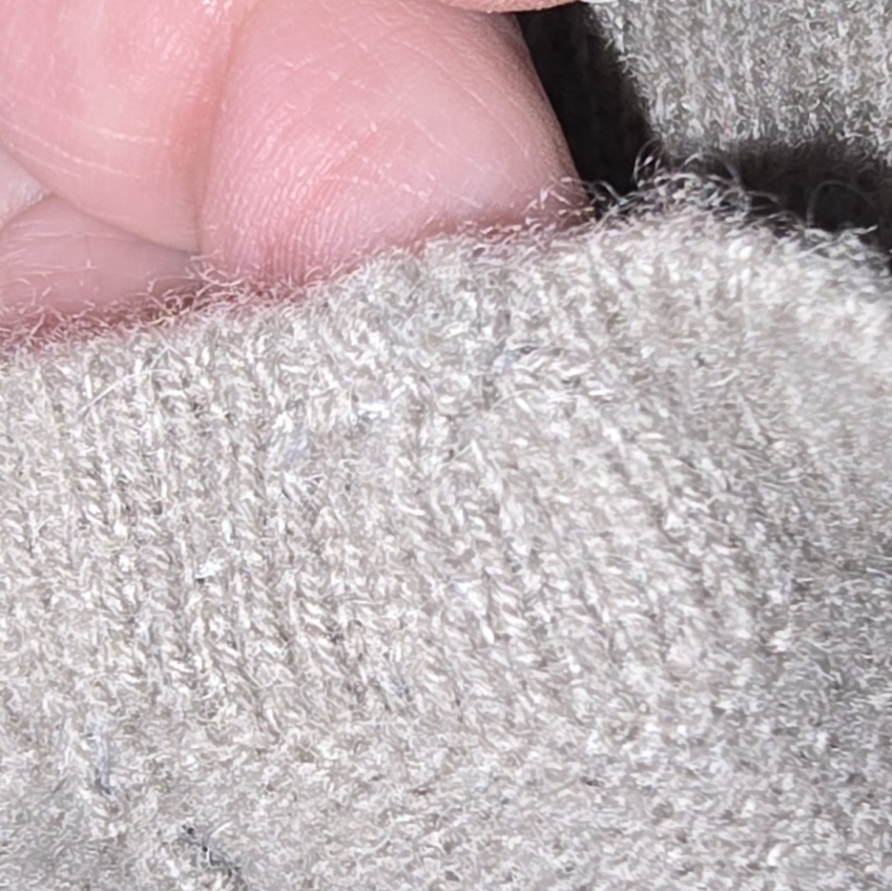 Neiman Marcus The Cashmere Collection Lace Trim Beige Cashmere Sweater M *READ* - Picture 9 of 9